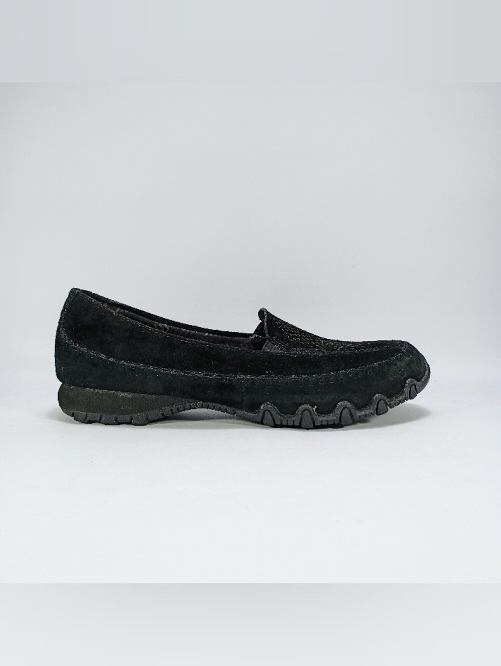 Skechers Bikers Perf Action Womens 7.5 Relaxed Fit Black Suede Slip On Flats
